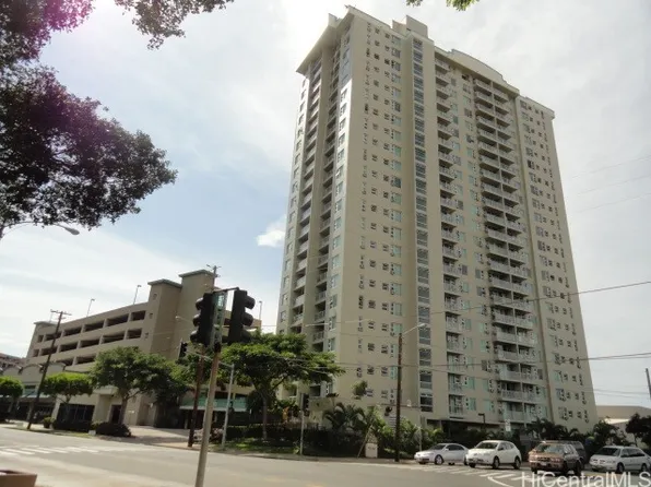215 N King St APT 1603, Honolulu, HI 96817