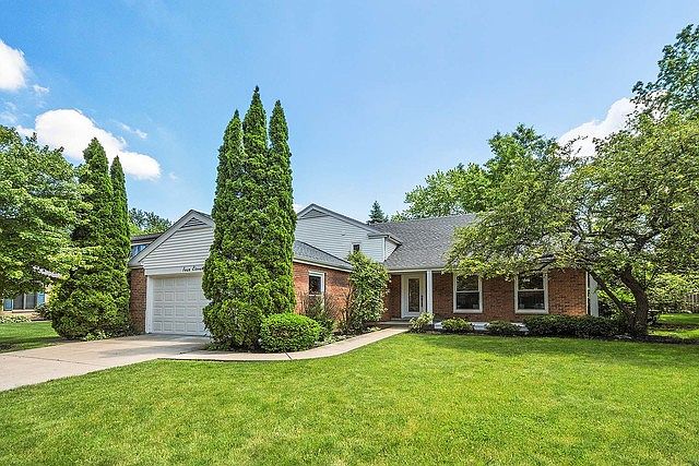 1st image of 411 W Victoria Ln