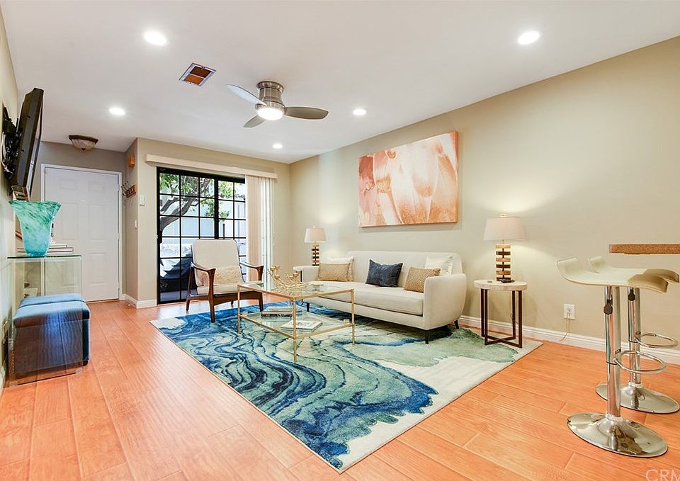 1st image of 2931 Plaza Del Amo Unit 120