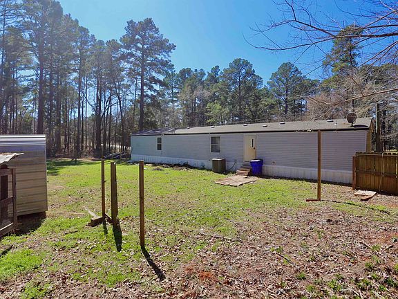 3rd image of 19615 Eastern Hills Dr