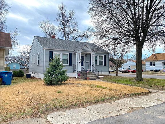 2nd image of 214 Eula Ave