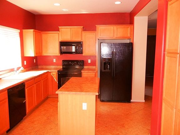 3rd image of 2427 N 83rd Dr