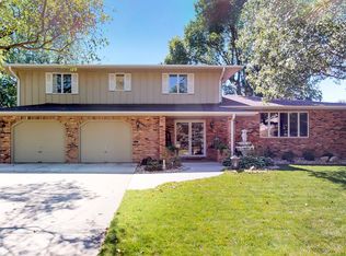 2209 Teakwood Dr, Fremont, NE 68025