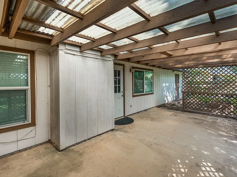 16006 Eagleway St — Photo 24