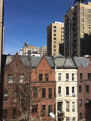 Rented by AJ Clarke | media 44