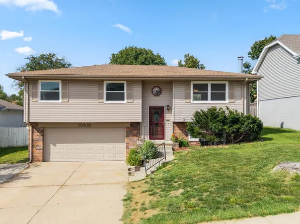 10632 Hartman Ave, Omaha, NE 68134