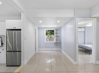 425 El Prad APT A, West Palm Beach, FL 33405