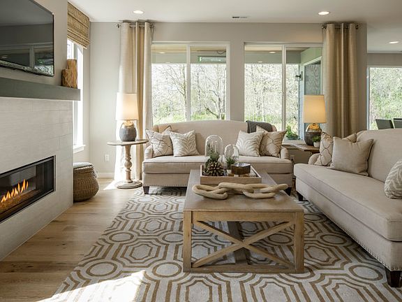 Gathering Room w Gas Fireplace