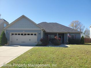 2034 Maitland Dr, Fayetteville, NC 28304