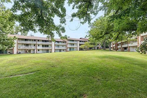 Racquet Club Photo 1