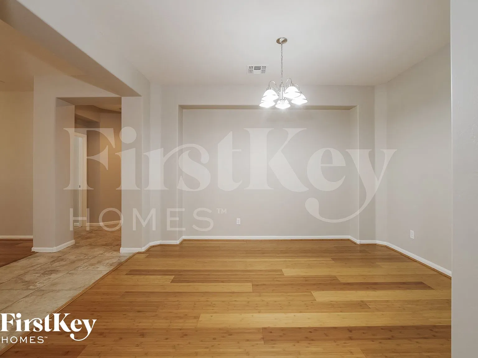 4 bed, 2.0 bath, 2197 sqft, $2,470 — Photo 4
