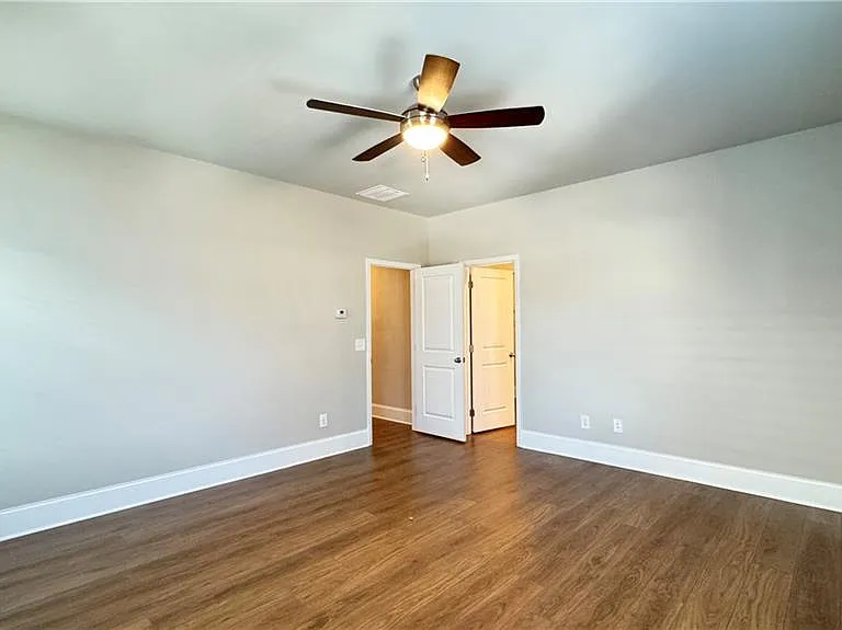 13040 Deerfield Pkwy — Photo 11