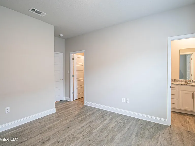 5209 Fairbury Way — Photo 22