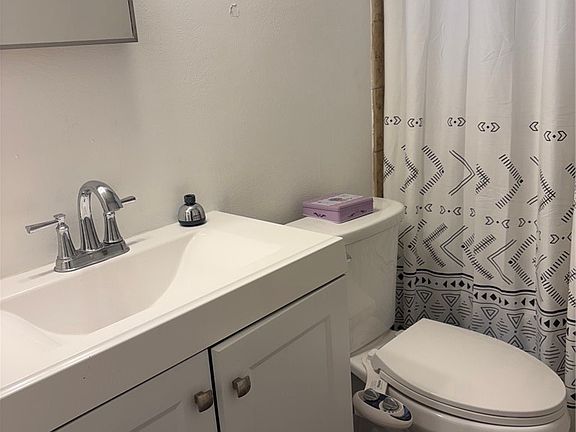3rd image of 7807 Grevillea Dr