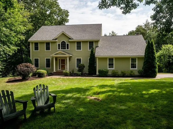 18 Jeffrey Drive, York, ME 03909