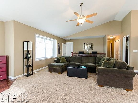3rd image of 806 Witten Woods Dr