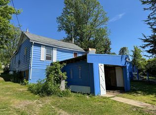 306 S Mill St, Mount Carroll, IL 61053