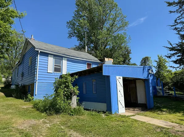 306 S Mill St, Mount Carroll, IL 61053