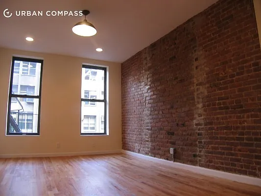 Rented by Compass | media 18