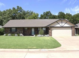 2716 Sunnybrook Cir, Enid, OK 73703