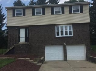 702 Twin Oak Dr, Pittsburgh, PA