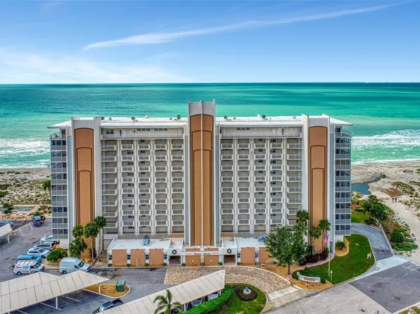 633 Alhambra Rd APT 808, Venice, FL 34285