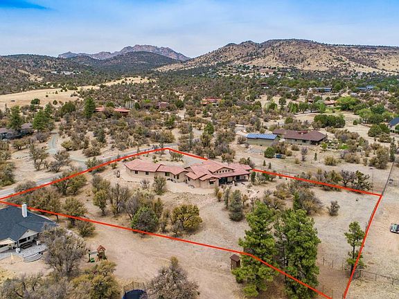 5th image of 2095 N Old Kettle Dr