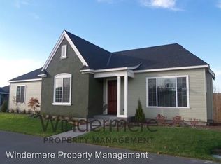 1127 SE Turnbull St, College Place, WA 99324