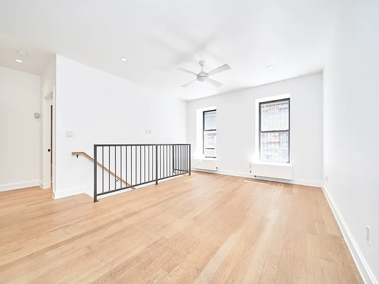 325 W 93rd St #1A — Photo 1