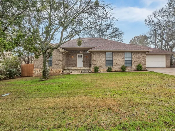 4204 Angelina Dr, Granbury, TX 76049