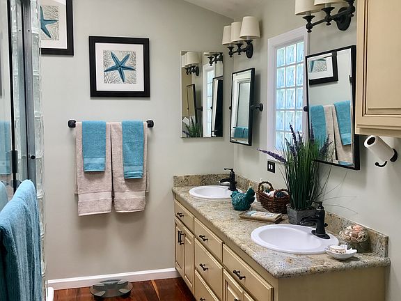 Stunning master bath
