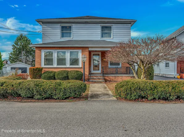 317 Gravity St, Peckville, PA 18452