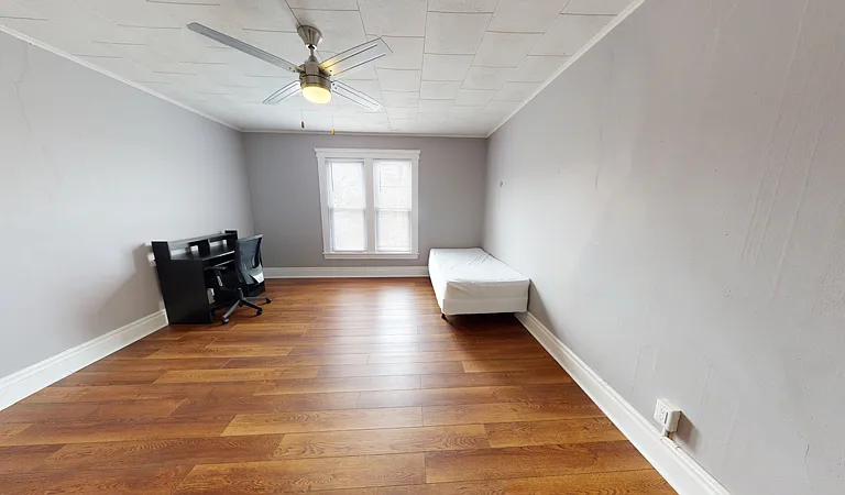305 S Beech St — Photo 12