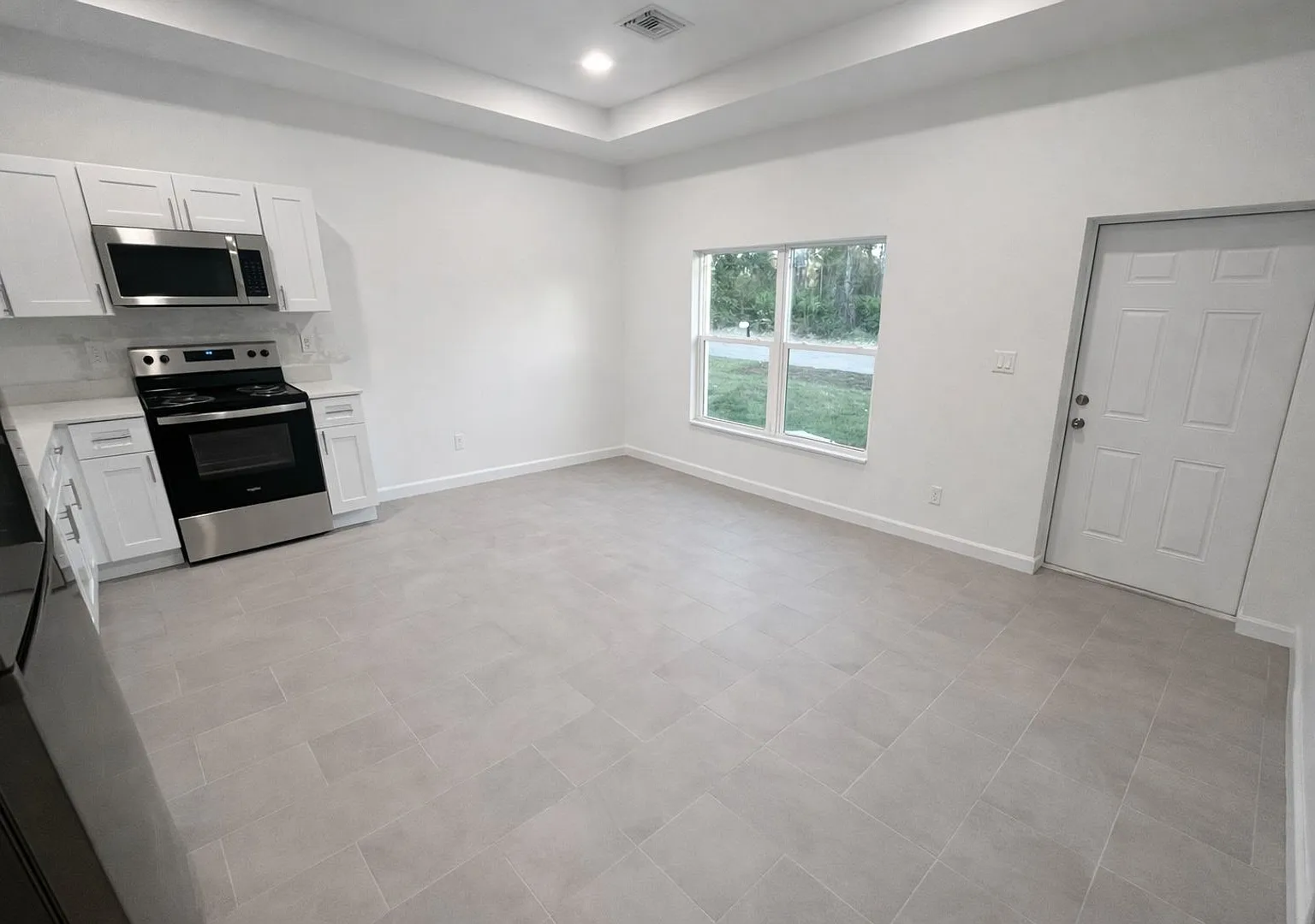 One Of A Kind! Brand New 1 Bedroom-1 Bath In Desirable Lehigh Acres! — Photo 4