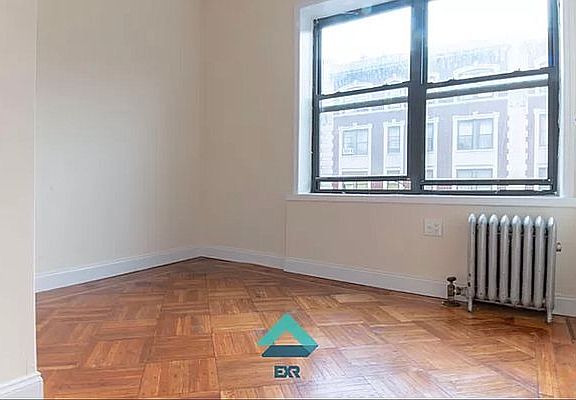 5th image of 1131 President St #1BB