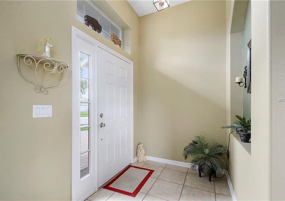 1st image of 550 Home Grove Dr