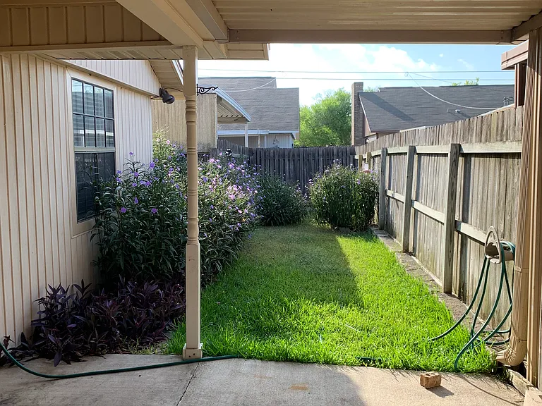 5217 Canyon Creek Dr #5217 — Photo 3