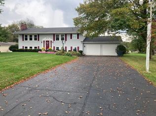 8624 Stewart Rd, Newark, OH 43055