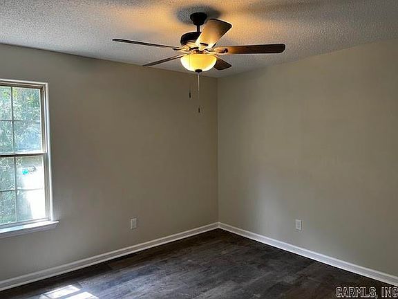 5th image of 73 Cinnamon Dr