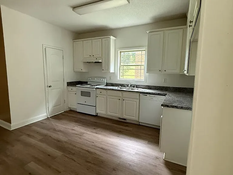 8189 Spillers Dr SW — Photo 35