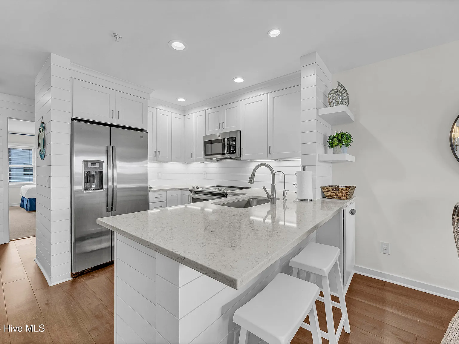 3 bed, 3.0 bath, $5,000 — Photo 4