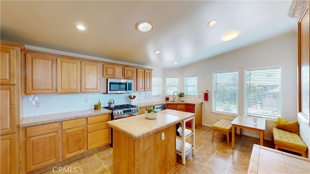 19350 Ward St Space 42, Huntington Beach, CA - View 2