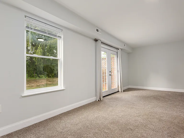 6126 Spring Knoll Dr — Photo 15