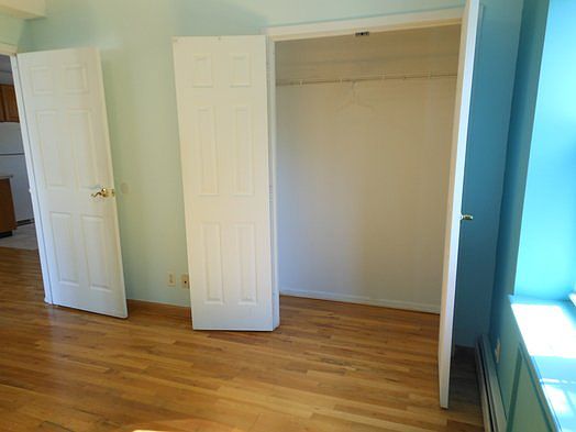 4th image of 76 E 2nd St APT 3C
