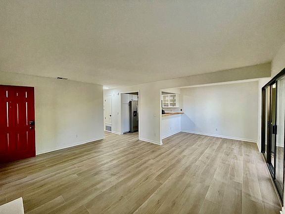 3rd image of 428 Bernice Ln