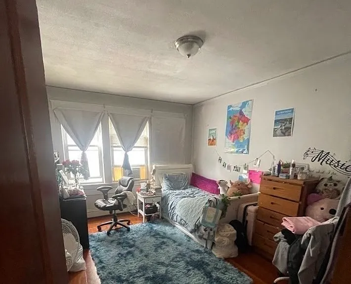 22 Dante Ave #22 — Photo 6
