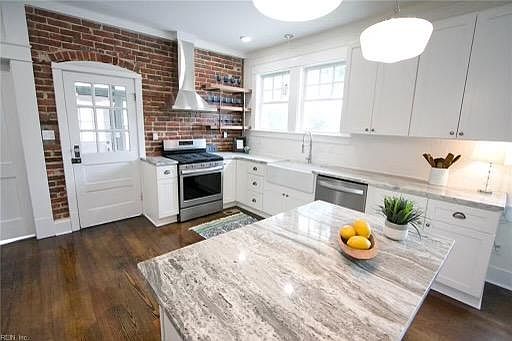1st image of 334 Broad St