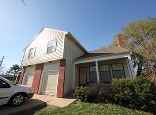 8205 Perry St, Overland Park, KS 66204