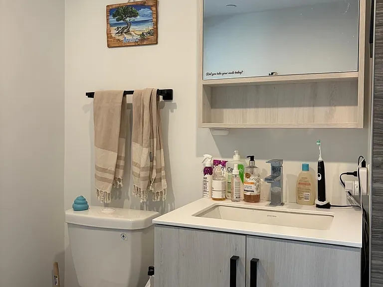 88 Queen St E #1703 — Photo 7