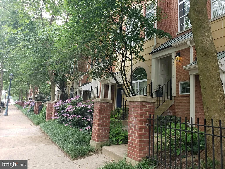 1928 Crescent Park Dr #29B — Photo 43
